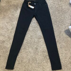 Women's Black Skinny Jeans